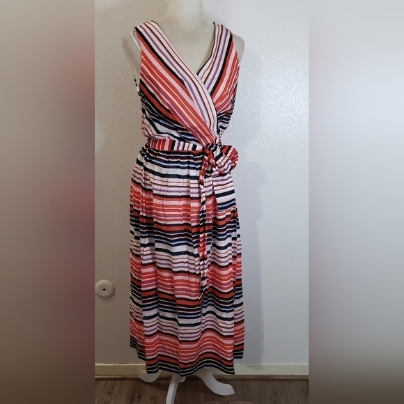 TOMMY Hilfiger Dress - Picture 3 of 8